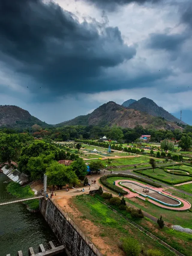 10 must-visit properties during monsoon around India1